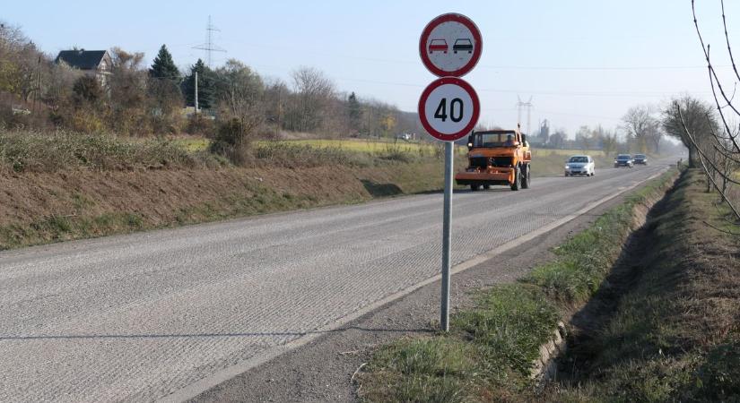 Elindult a régóta várt felújítás az M7-es közelében! (galéria)