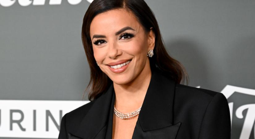 Átlátszó szoknyát vett fel Eva Longoria, ilyen látványra senki sem számított