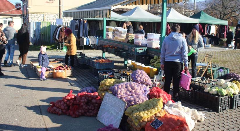 Háromszáz millióból épül új piac Bélapátfalván