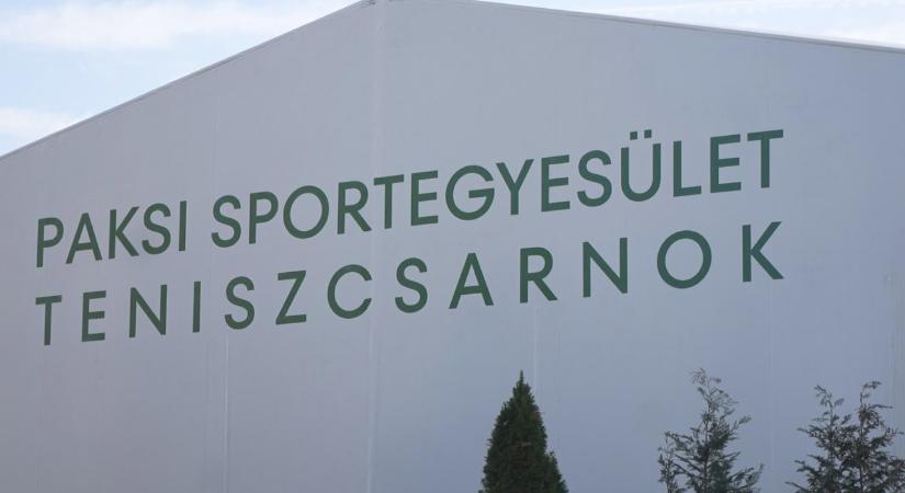 Komfortosabb lett a tenisztelep