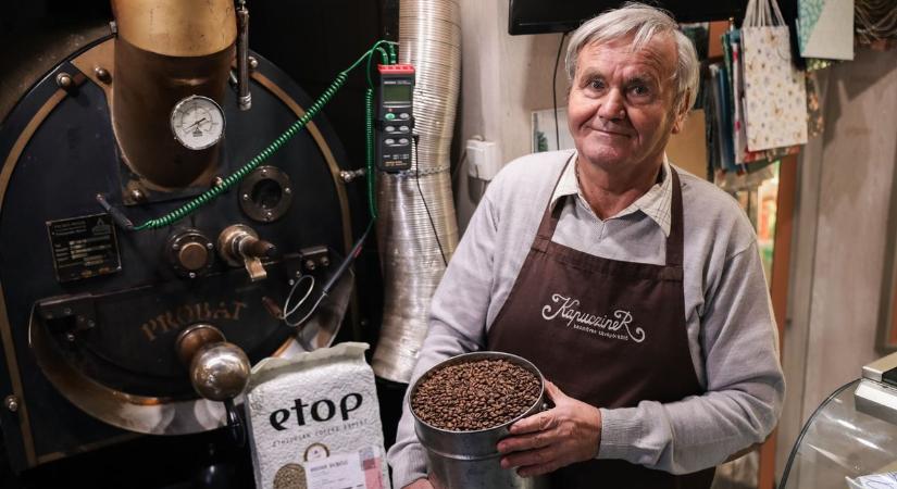 Frissen pörkölt világsiker - Újabb kávéritkaságok a győri Kapuczinerben - videó