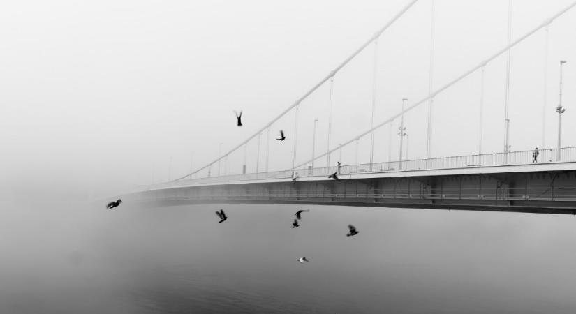 Tartós köd és párás idő – anticiklon uralja Magyarország időjárását