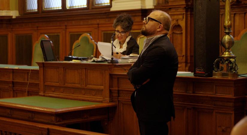 A Szuverenitásvédelmi Hivatal tanúja a bíróságon: önellentmondások és téves állítások az Átlátszóról