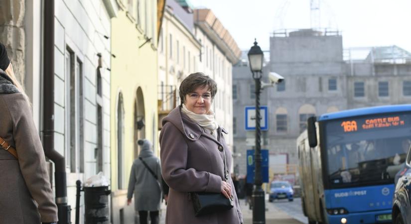 Kilép a Párbeszédből V. Naszályi Márta korábbi I. kerületi polgármester