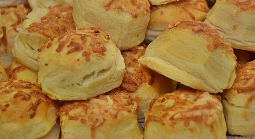50 éve így készítette nagymamám a sajtos pogácsát: a régi, omlós házi recept, amit ma is imádunk