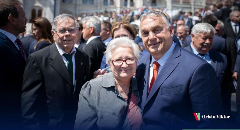 Nyugdíjasok, figyelem: Orbán Viktor bejelentette, szemmel is jól látható összeg érkezik az időseknek!