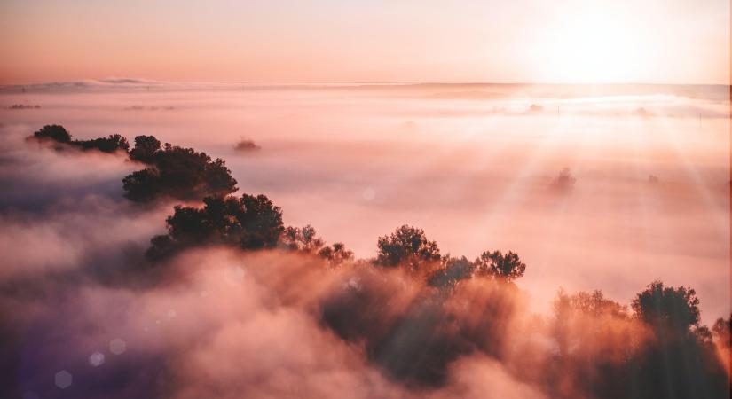Marad a borult, ködös idő az ország nagy részén