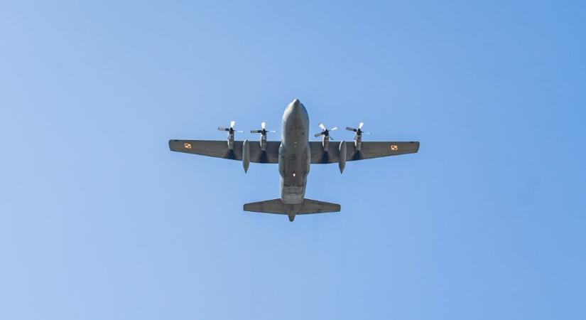 Lezuhant egy katonai repülőgép – 20 katona életét vesztette