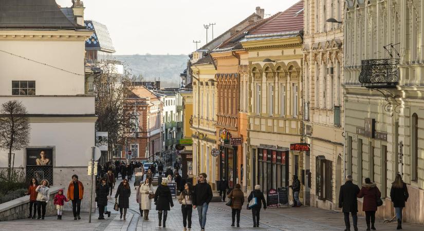 444: fideszes önkormányzatoknak dolgozó pécsi céghez kötődik a földgázos áfacsalási ügy egyik főszereplője