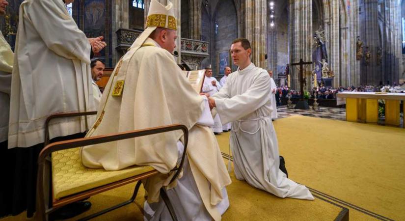 Állandó diakónust szenteltek Prágában a magyarok szolgálatára