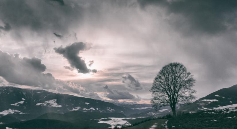 Időjárás: ma kezdjük irigyelni a gólyát, amiért délre költözött