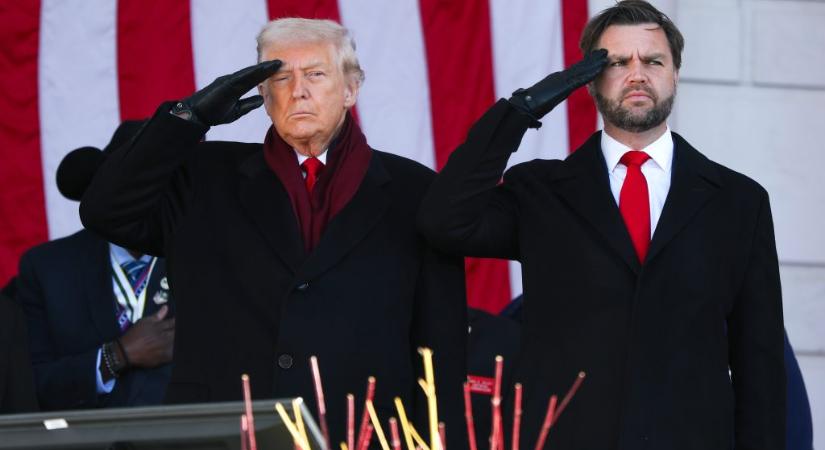 Először szólalt meg Trump a BBC-botrányról: Kötelességem beperelni őket