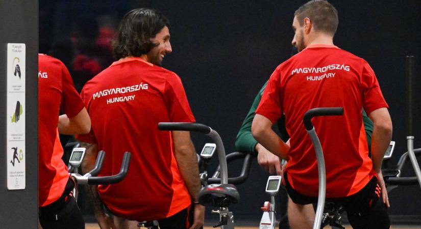 Nem volt túlzás a Beckham-hasonlat: Szoboszlait megrohanták az örmények – a magyar szurkolók is kitettek magukért (VIDEÓ)