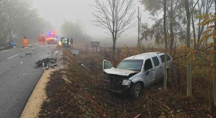Teljes útzár miatt kell kerülni, a balesetnek sérültje is van