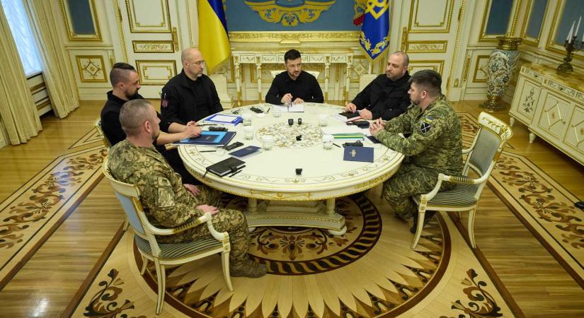 Súlyos ukrán katonahiány, célkeresztben a beregszászi magyar diákok