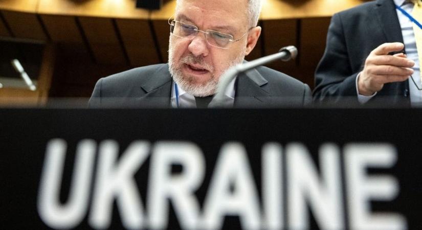 Az igazságügyi miniszter felfüggesztésével folytatódik az Ukrajnában kirobbant korrupciós botrány