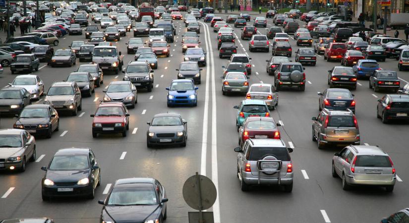 Lejtmenetben a kgfb átlagdíjak