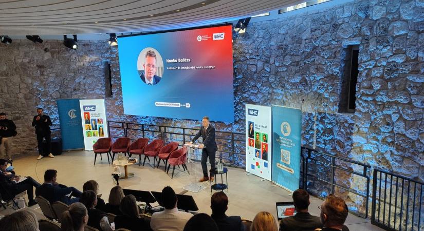 Elárulta a miniszter, fenyegetés vagy lehetőség-e a mesterséges intelligencia hazánknak – már több, mint 60 szakképző iskolában indult el MI-oktatás