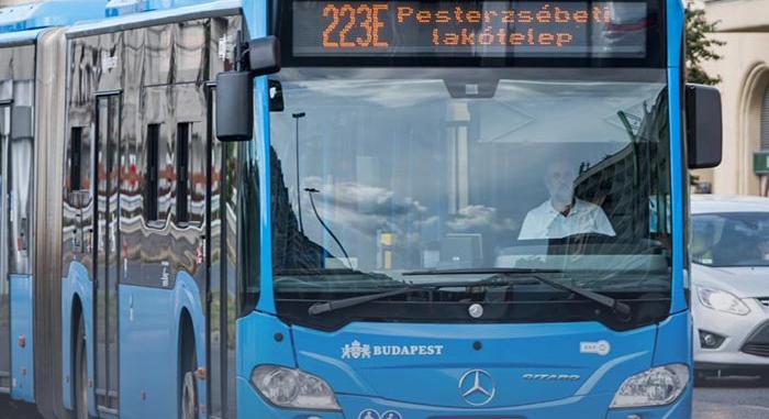 Elindul az első metróbusz Budapesten, erre jár