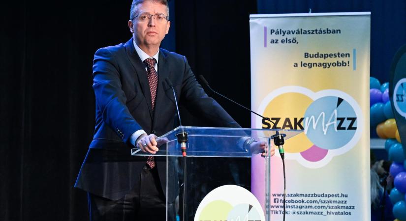 Hankó Balázs: A magyar iskolákban az MI oktatása fokozatosan az európai képzési struktúra részévé válhat