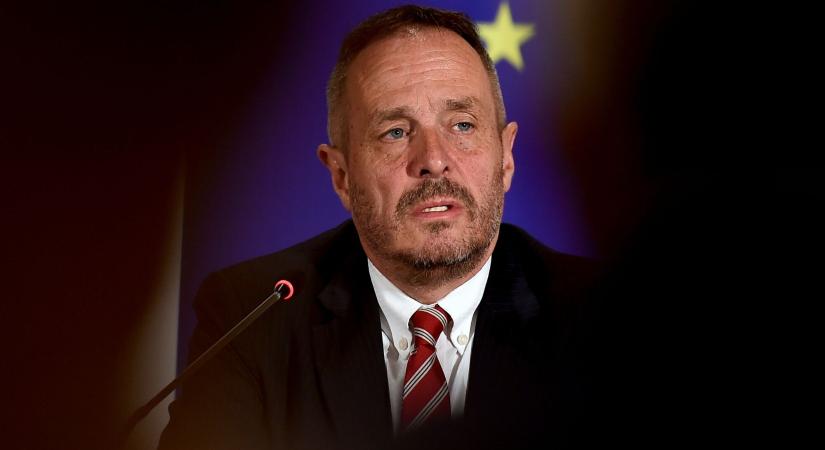 Hölvényi György: Európa biztonsági érdeke is, hogy véget vessen a kegyetlenkedésnek Szudánban