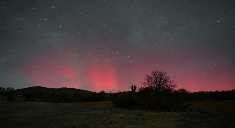 Látványos videón az éjjel felbukkanó lenyűgöző sarki fény