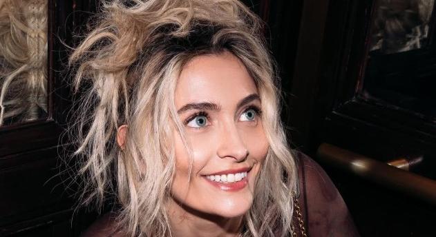 Botrányos videó: Kilyukadt a drogoktól Michael Jackson lányának az orra