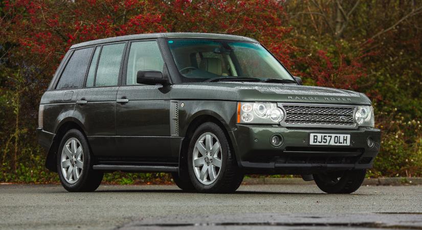 Ennyit ér egy autó, ami egy uralkodóé volt