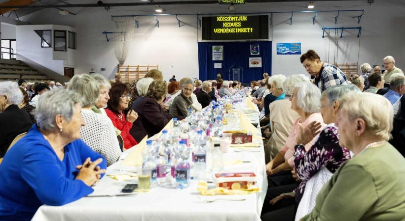 A Ratkó-unokák bedönthetik a nyugdíjrendszert