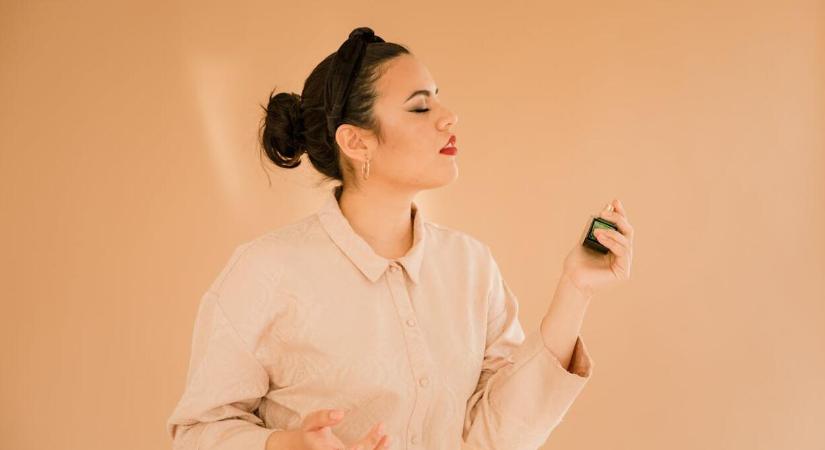 Tippek a tökéletes női parfüm kiválasztásához