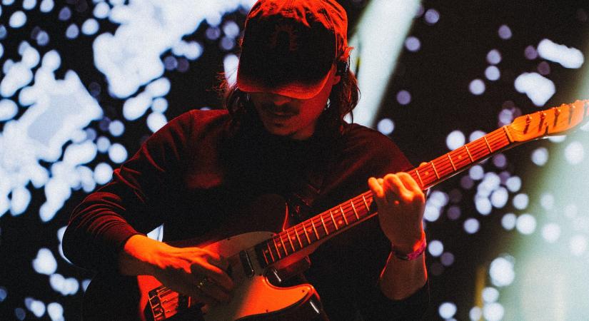 Meditatív ritmusok és elszállós riffek