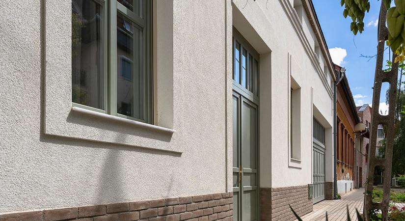 Szolnoki családi házé lett az év legszebb homlokzata - Kihirdették a Baumit Év Homlokzata 2025 díjazottjait