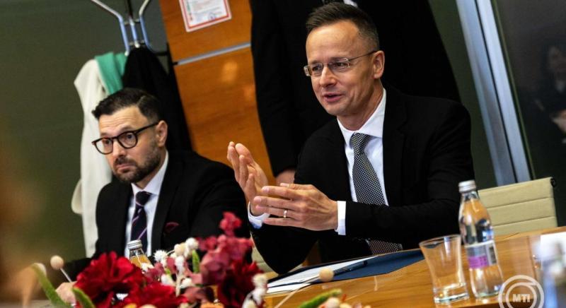 Szijjártó Péter: a magyar és a szlovén kormány újabb forrásokat biztosít a határ menti fejlesztésekre