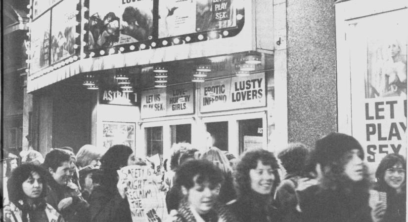 1977. november 12.: „Követeljük vissza az éjszakát!” – felvonulások Anglia-szerte