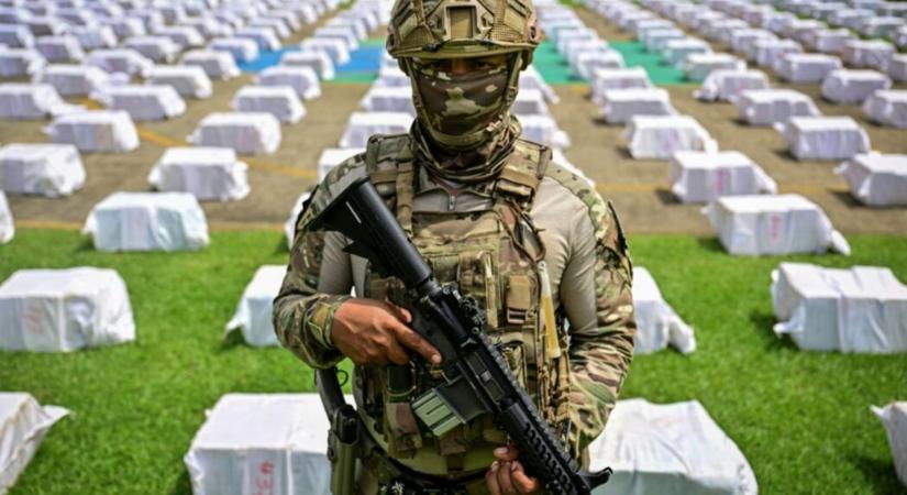 13,5 tonna kokaint foglaltak le egy hajón Latin-Amerikában