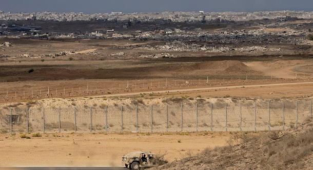 Az USA nagy katonai bázist épít a gázai határon