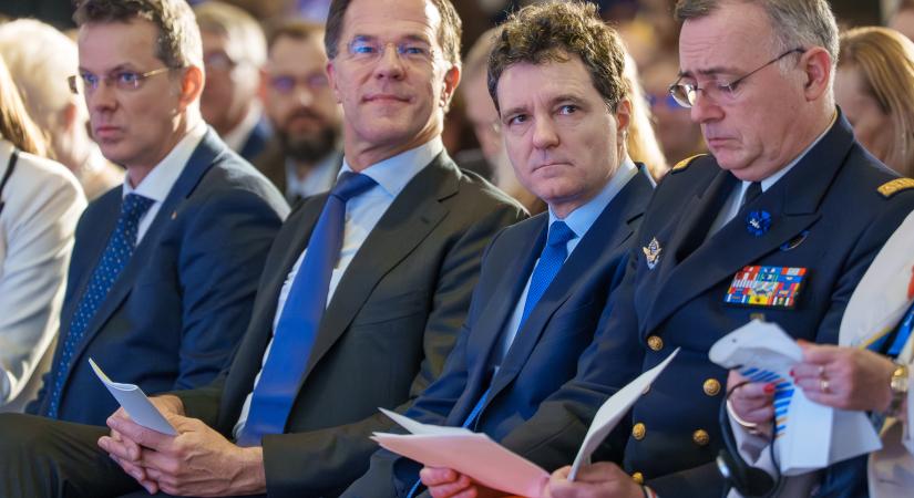 Nemzetbiztonsági stratégia: a szolidáris függetlenség felé mozdul Románia