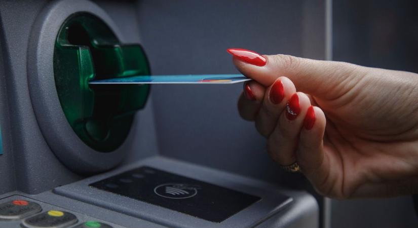 Változás jön az egyik nagy hazai banknál!