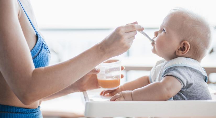 Valami nem jó: Veszélyes bébiételt vontak ki a forgalomból