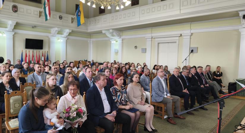 Az emberi odafigyelés ünnepe – átadták az Adorján Ildikó-díjakat Szolnokon