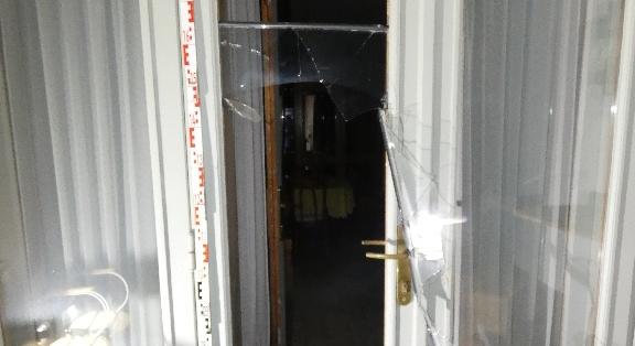 Ásó, vaslapát, fakaró