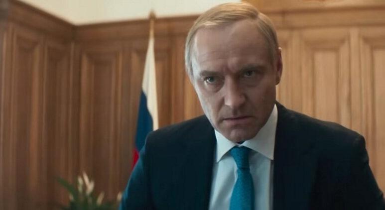 Jude Law Putyinként néz kíméletlenül A Kreml mágusa előzetesében