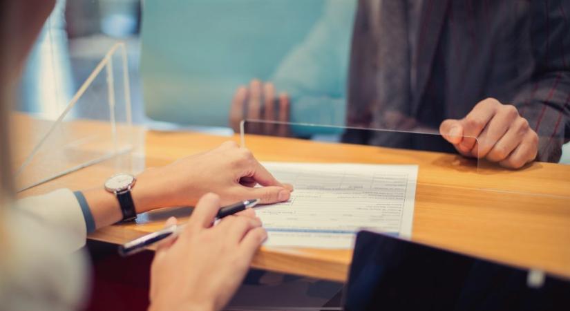 Újabb gyomrost vitt be a bankoknak Orbán Viktor, a bankadó emelése után