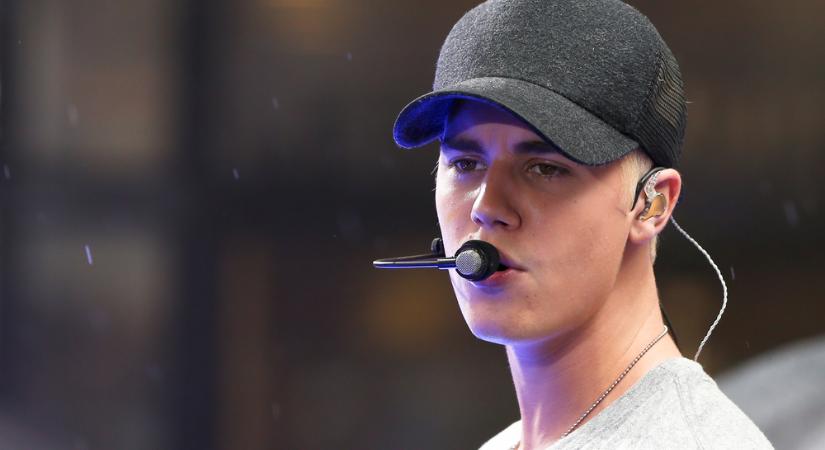 Napról napra él Justin Bieber a feleségével