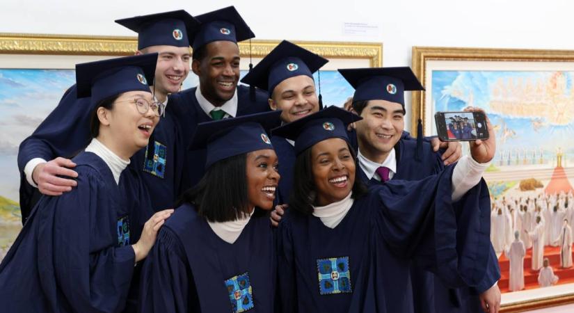 Még a nem hívőket is elbűvölte „Shincheonji világa” … „Fordulóponttá vált az életemben”