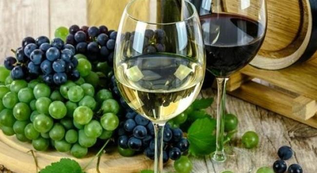 Uniós oltalom alá kerültek a füredi borok