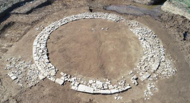 Római tumulus a semmi közepén