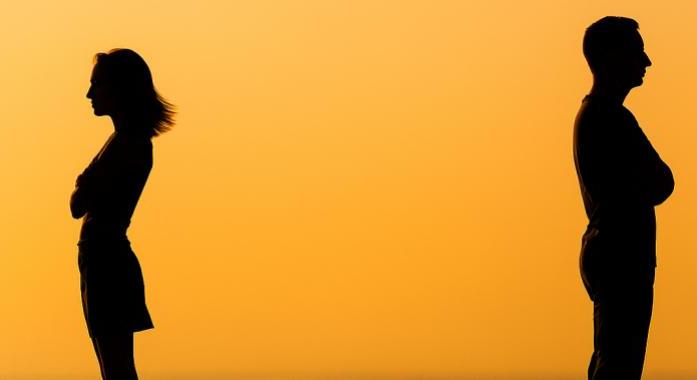 Hogyan szakadj el érzelmileg valakitől?