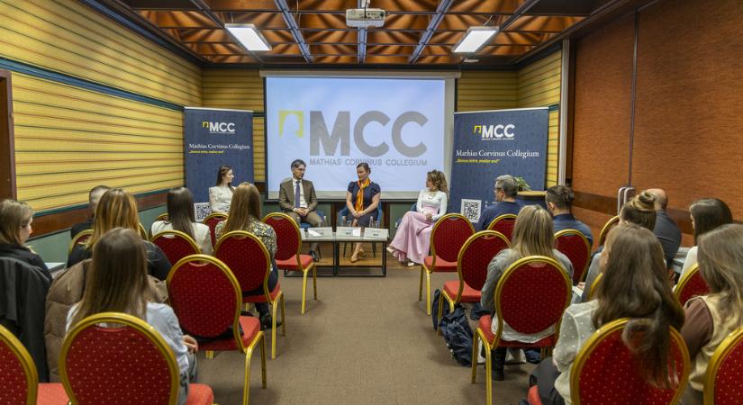 Elstartolt a Kárpátaljai Közéleti Vezetőképző nyolcadik évfolyama