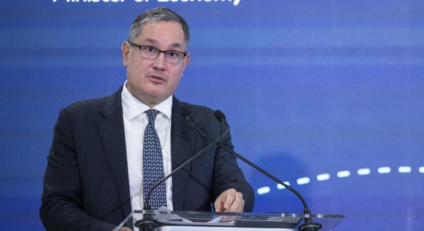 Asztalra csapott Nagy Márton minisztériuma: elég volt a nyugdíjkorhatár körüli álhírekből!